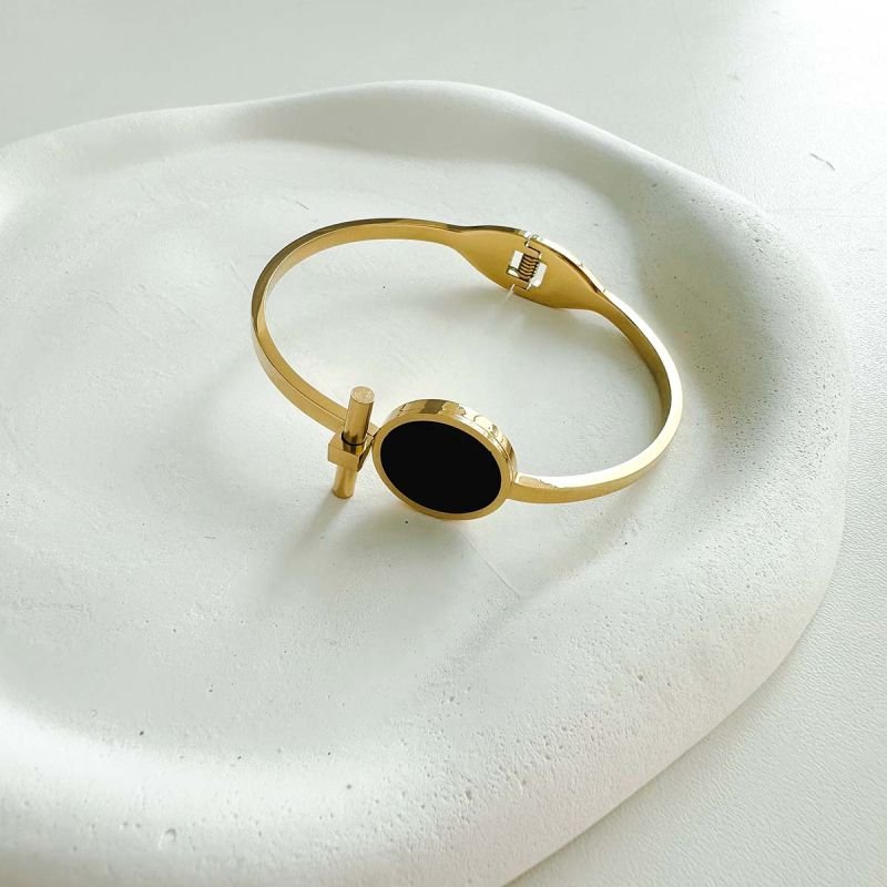 Bracelete Aço Dourado Conceito