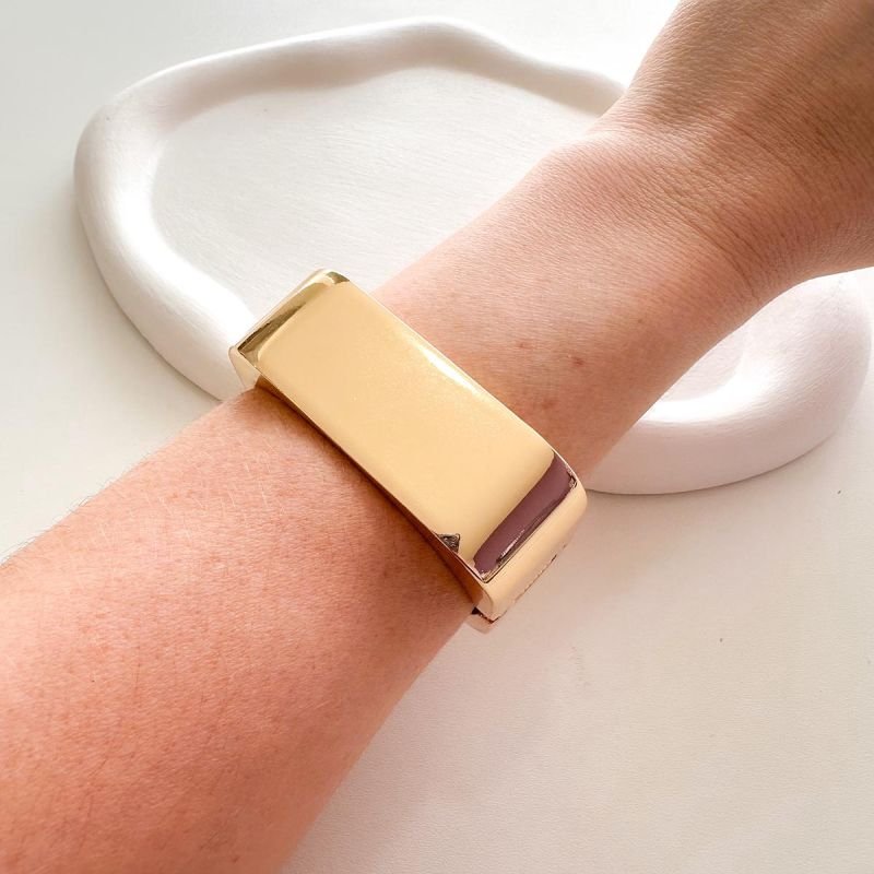 Bracelete Bijuteria Quadrado Cantos Arredondados