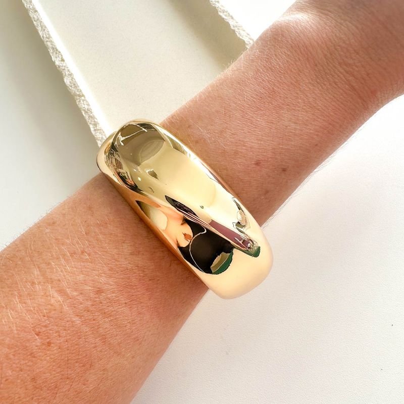 Bracelete Bijuteria Oval Liso com Leves Relevos