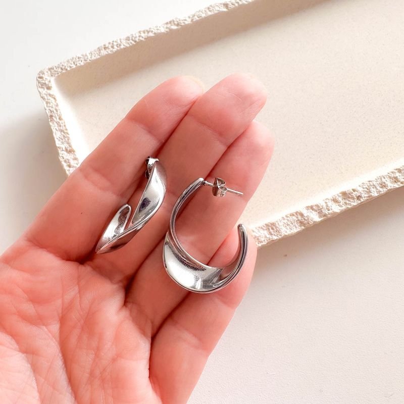 Brinco Aço Argola Torcida