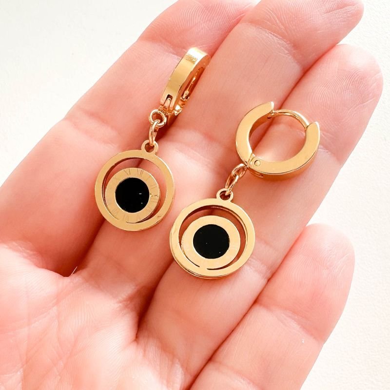 Brinco Argola Aço Click Duplo Círculo Resina Números Romanos