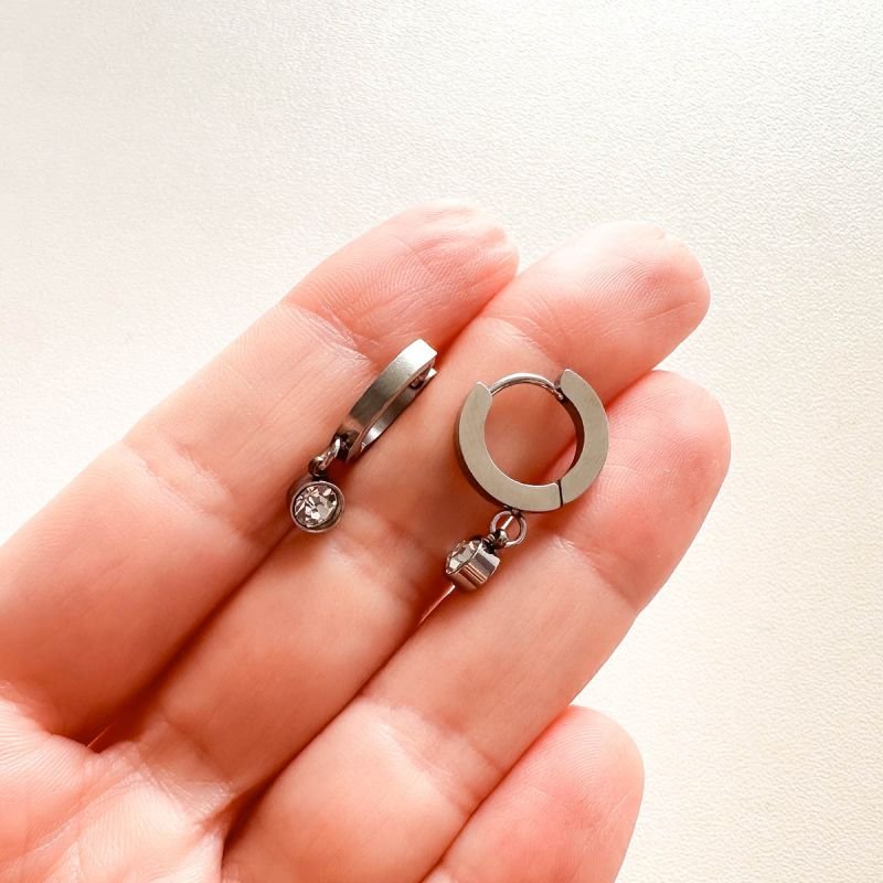 Brinco Argola Aço Com Strass