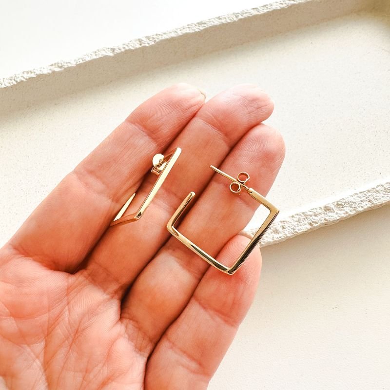 Brinco Argola Quadrada Banhada G