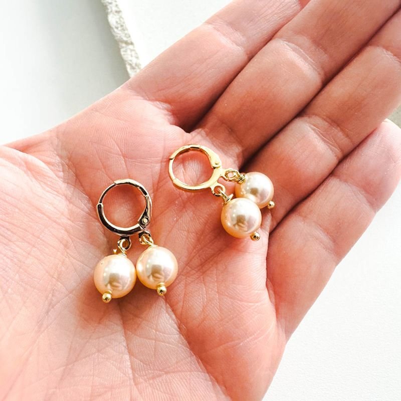 Brinco Argola Pérolas Shell Duplas Banhado a Ouro 18k