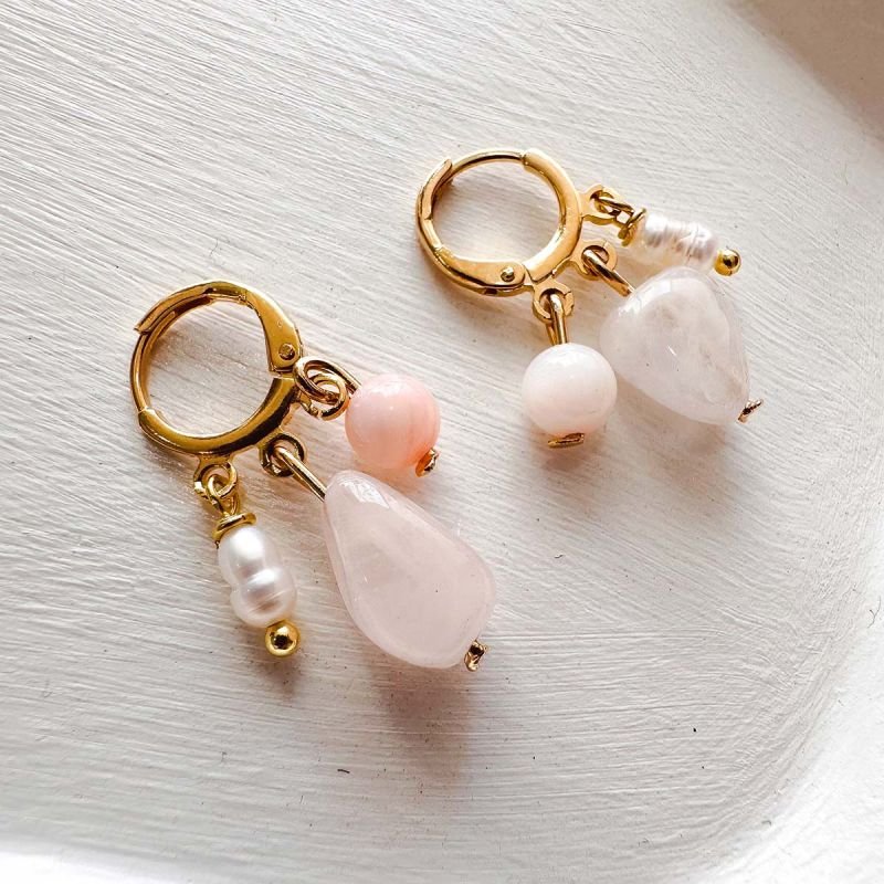 Brinco Argolinha Banhada a Ouro 18k Mix de Pedras e Pérola