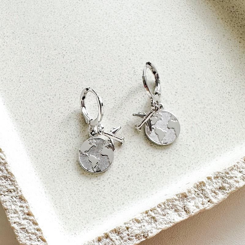 Brinco Argolinha Banhado a Ouro 18k Mapa-Múndi