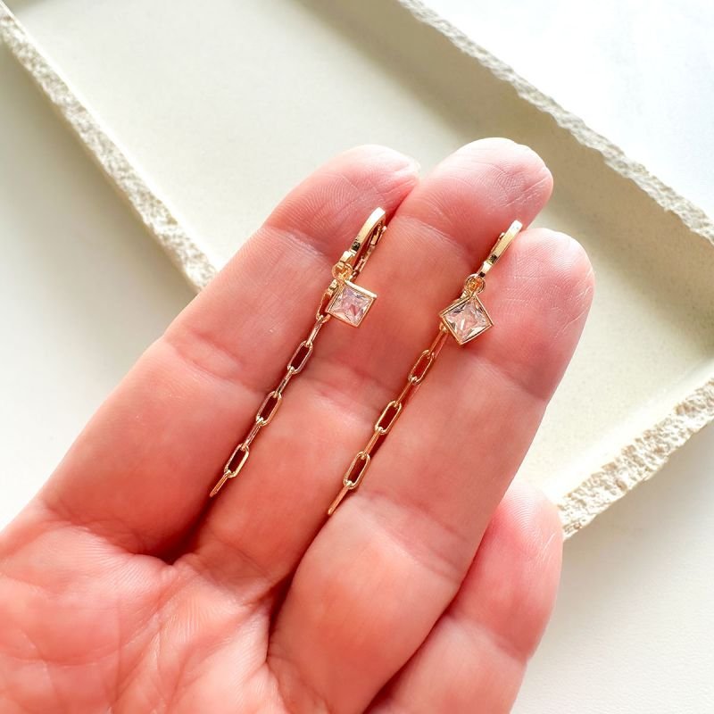 Brinco Argola Corrente e Cristal Banhado a Ouro 18k