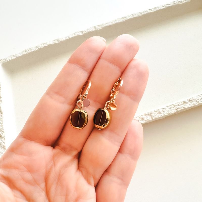 Brinco Argolinha Vitral Marrom Banhada a Ouro 18k