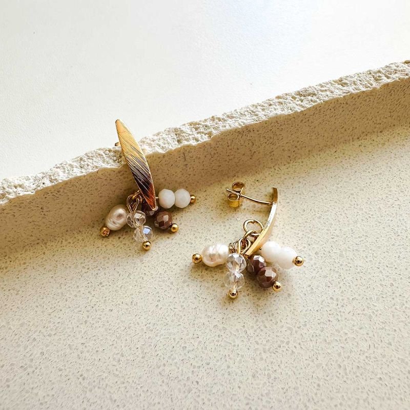 Brinco Banhado a Ouro 18k Pérola de Água Doce e Cristais