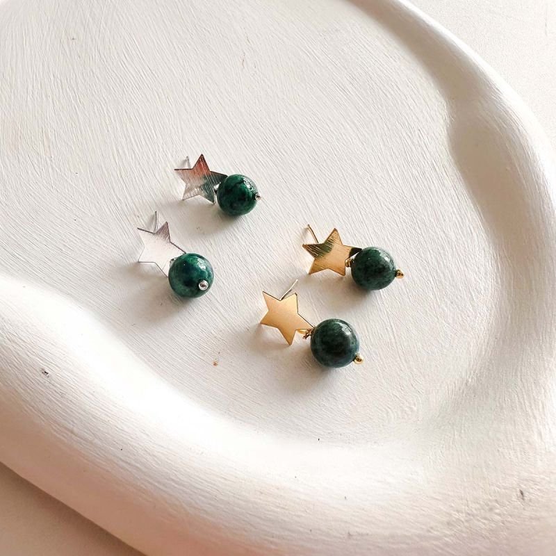 Brinco Banhado Estrela com Pedra Crisocola