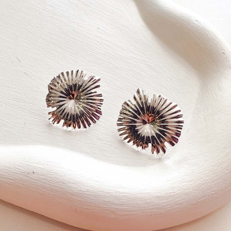 Brinco Banhado Folhagem