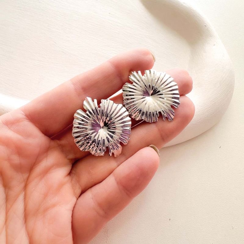 Brinco Banhado Folhagem