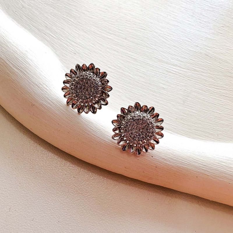 Brinco Banhado Girassol Miolo Zircônia