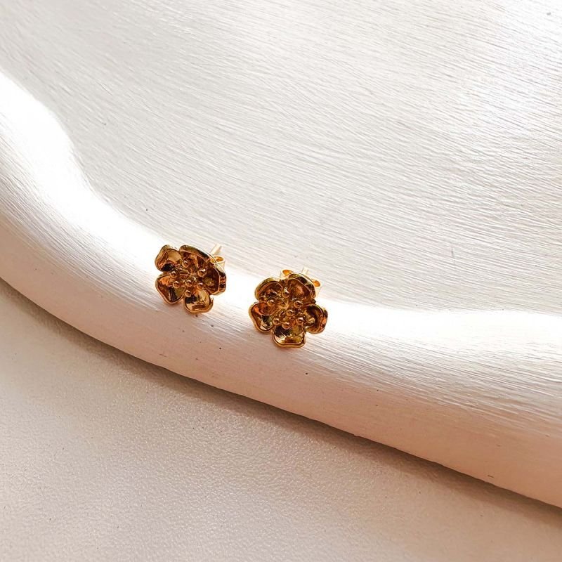 Brinco Banhado Pequeno Flor