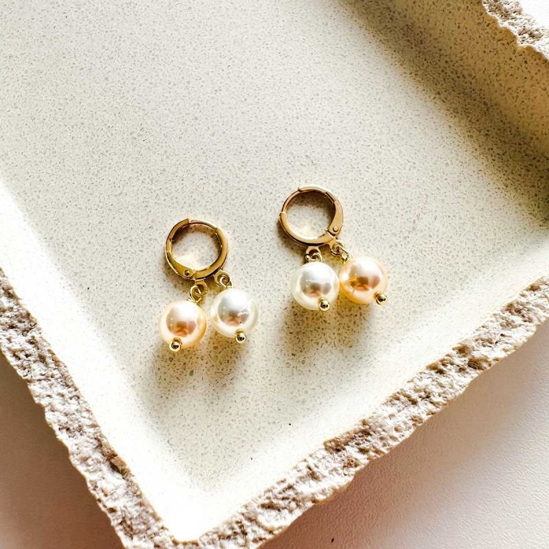 Brinco Argola Pérolas Shell Duplas Banhado a Ouro 18k