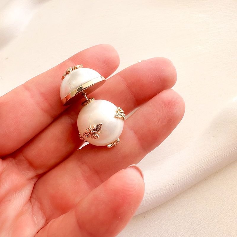 Brinco Bijuteria Pérola Detalhe Abelha