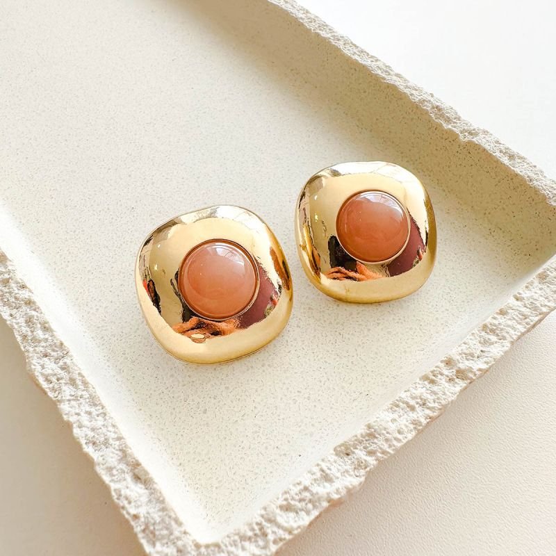 Brinco Bijuteria Quadrado com Pedra Redonda de Resina