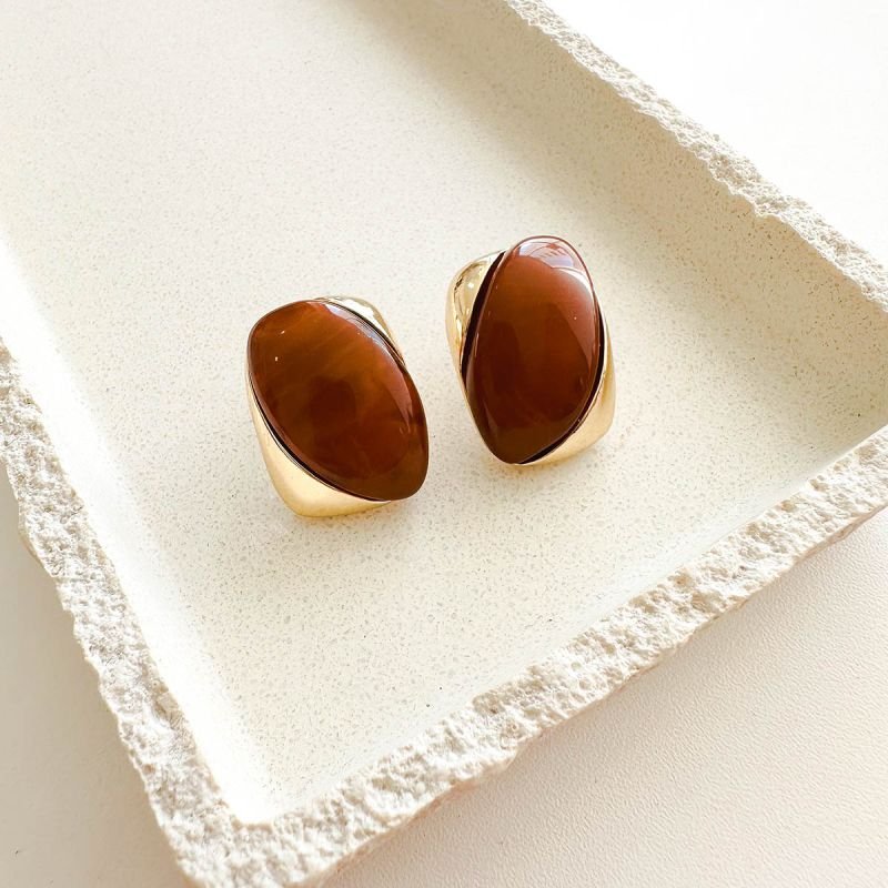 Brinco Bijuteria com Pedra Alongada de Resina