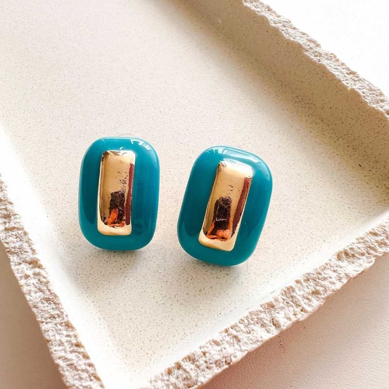 Brinco Bijuteria Retangular Esmaltado com Detalhe Centro