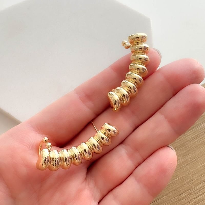 Brinco EarCuff Bijuteria Placa Linhas