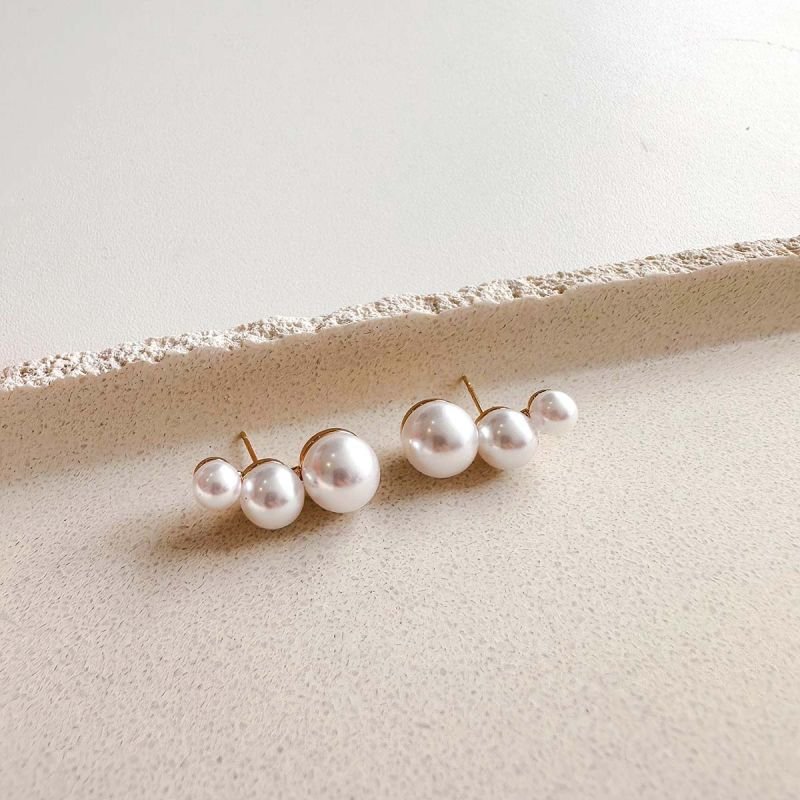 Brinco Earcuff Bijuteria Três Pérolas