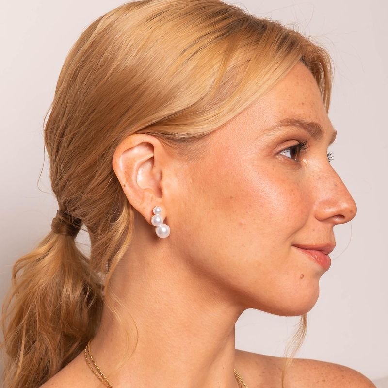 Brinco Earcuff Bijuteria Três Pérolas