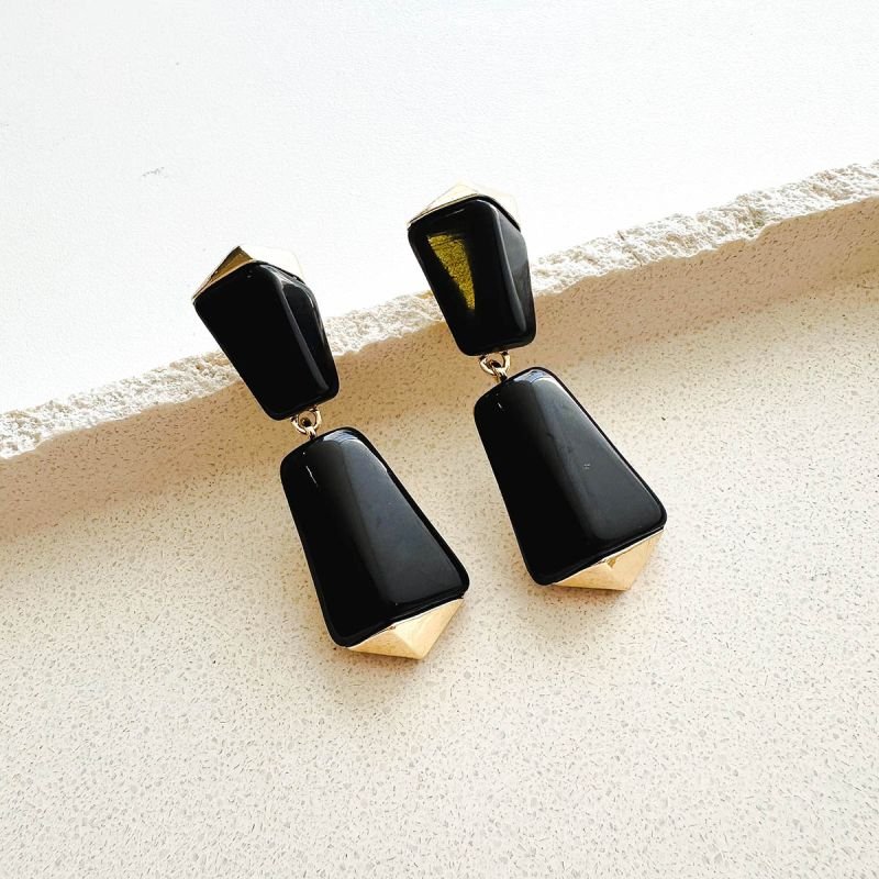 Brinco Bijuteria Longo com Resina Geométrica