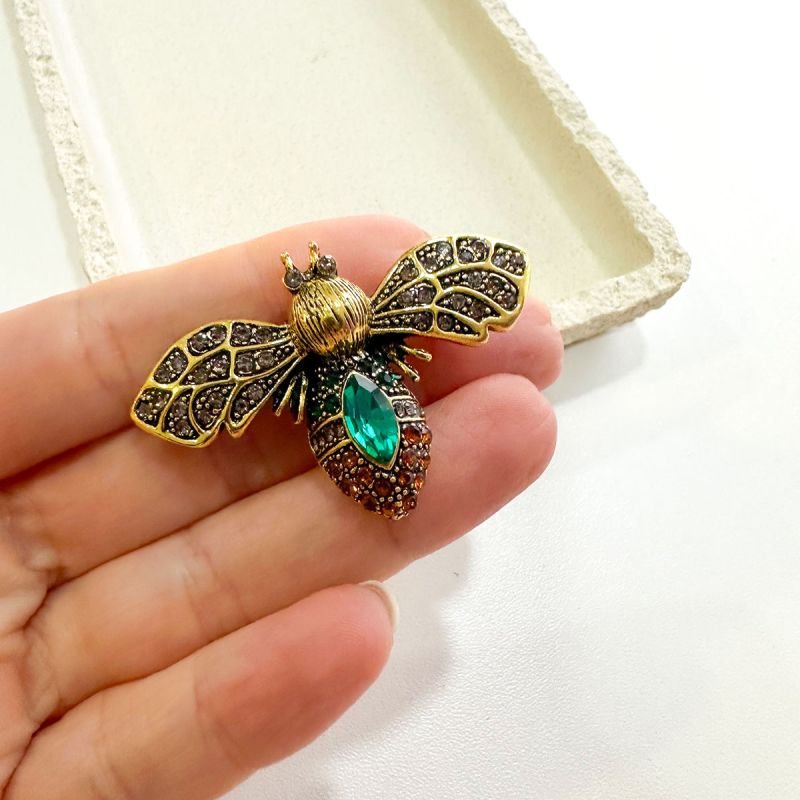 Broche Bijuteria Abelha Dourada Vintage Esmeralda