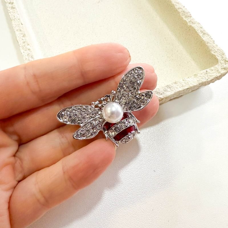 Broche Bijuteria Abelha Pérola Luxo