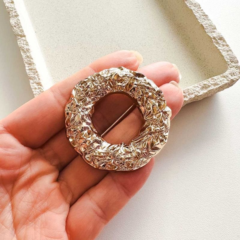 Broche Bijuteria Círculo Vazado