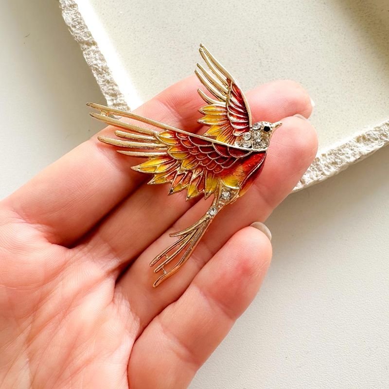 Broche Bijuteria Andorinha Âmbar Esmaltada com Strass