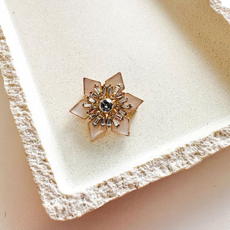 Broche Bijuteria Flor Geométrica com Strass