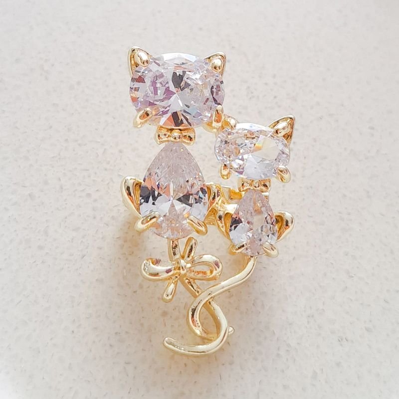 Broche Bijuteria Gatinhos Dourados de Cristais Brilhantes