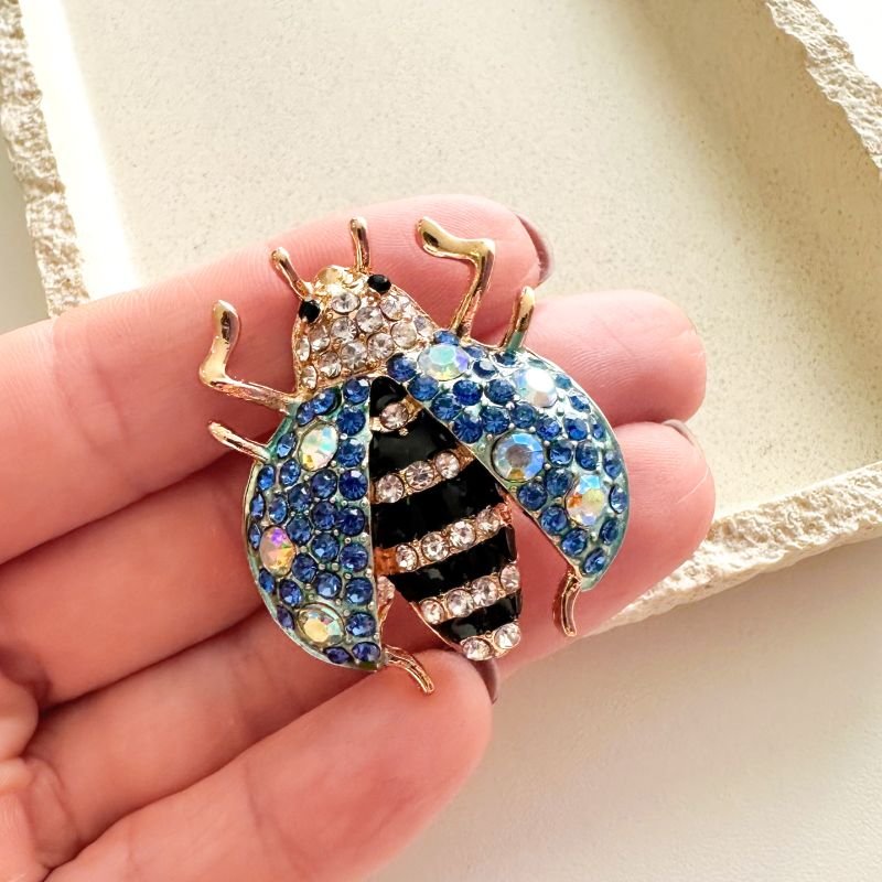 Broche Bijuteria Joaninha Cristais