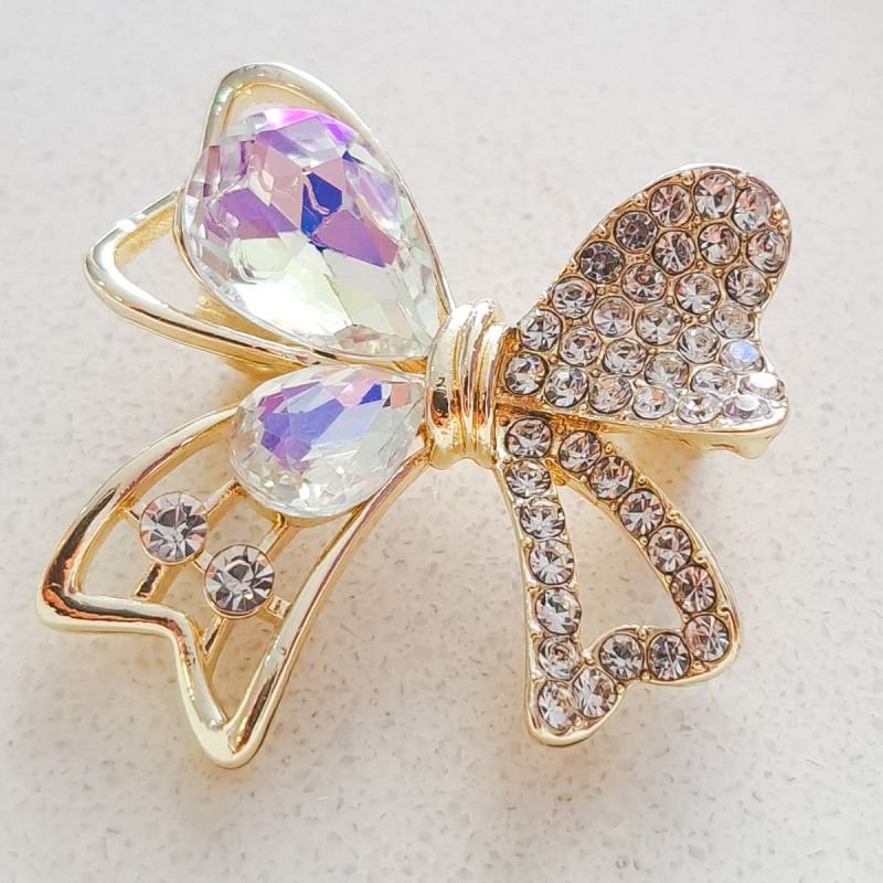 Broche Bijuteria Laço Charmoso com Cristais e Strass