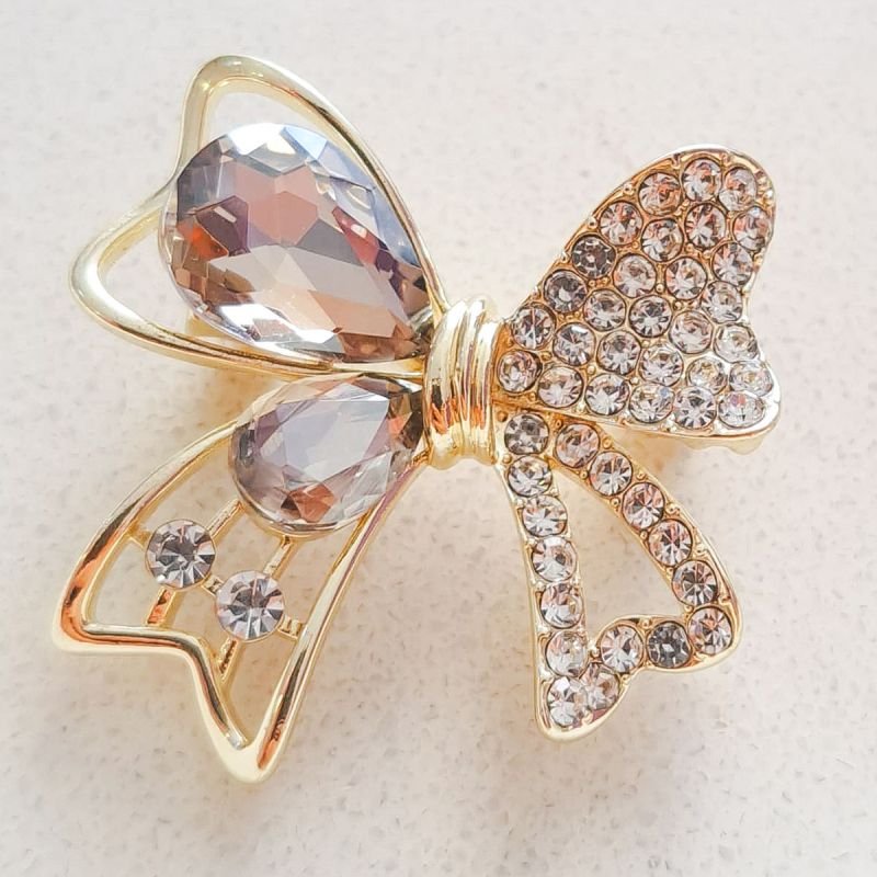 Broche Bijuteria Laço Charmoso com Cristais e Strass