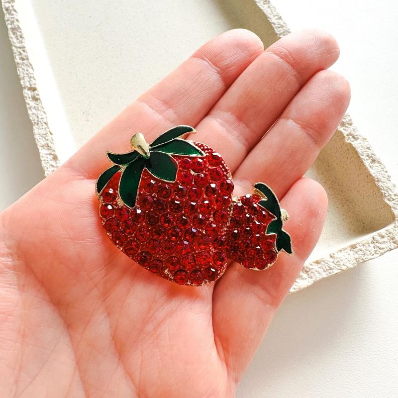 Broche Bijuteria Morangos Brilhantes