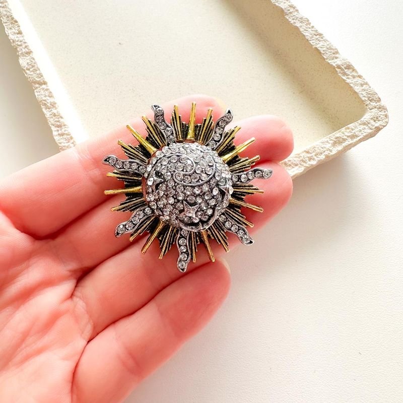 Broche Bijuteria Sol Celestial