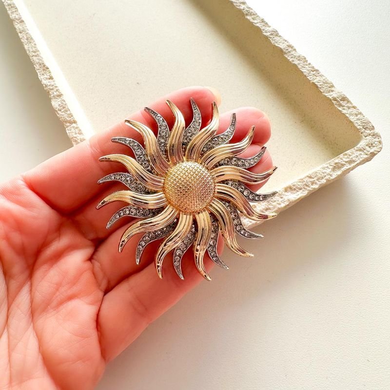 Broche Bijuteria Sol Radiante