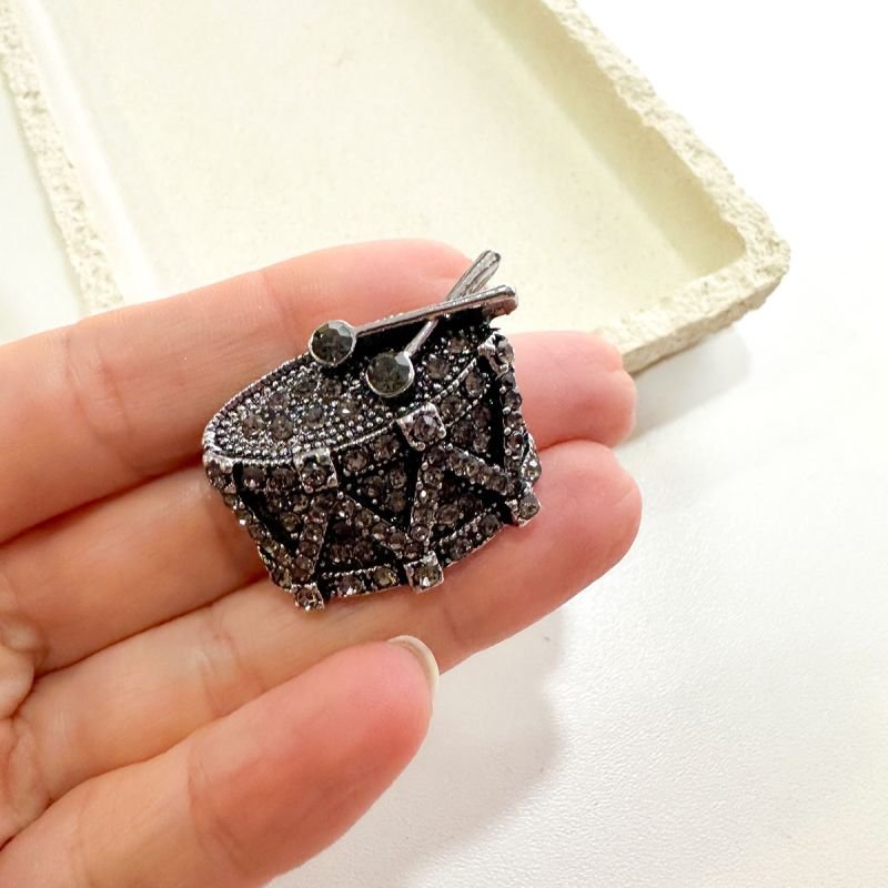 Broche Bijuteria Tambor Vintage