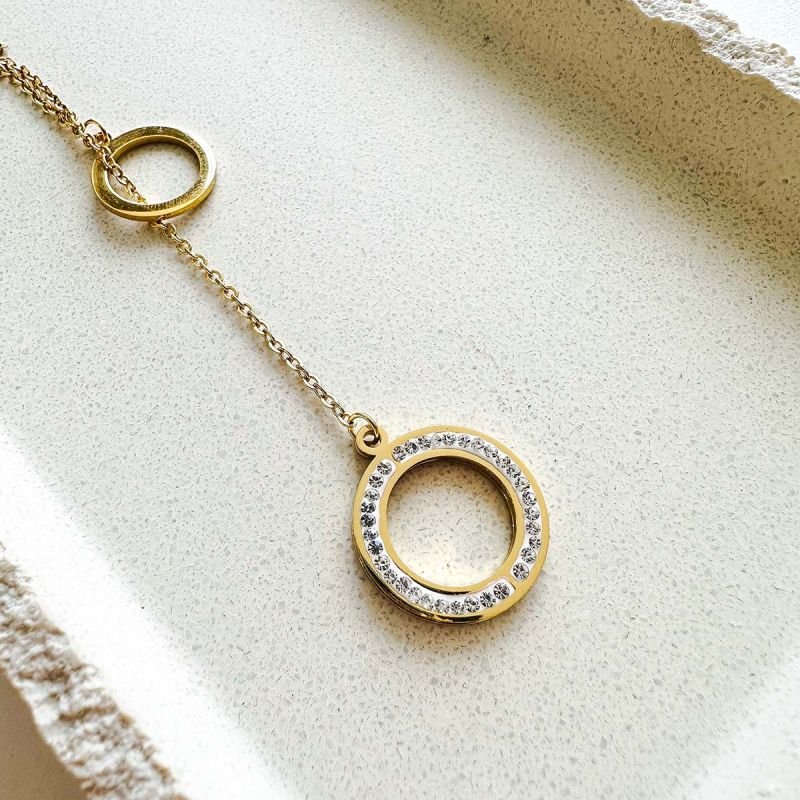 Colar Aço com Círculos Vazados em Strass