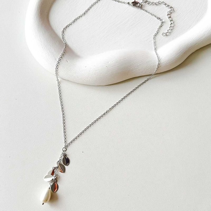 Colar Banhado Folha com Gota Pérola