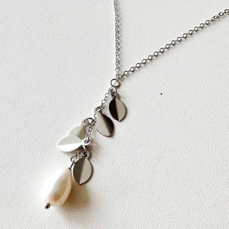Colar Banhado Folha com Gota Pérola