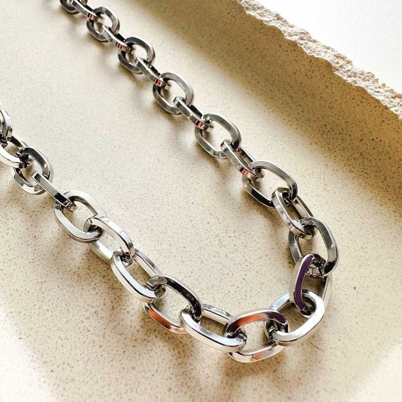 Colar Biju Corrente Choker Prateada Cantos Quadrados