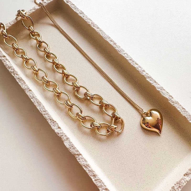 Colar Bijuteria Coração e Correntes