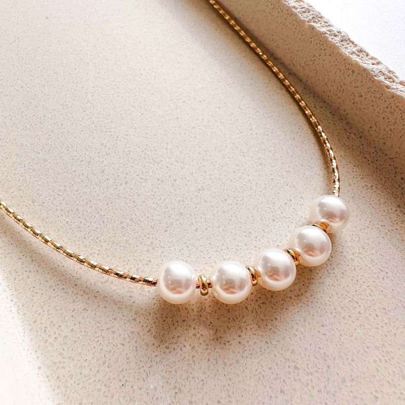 Colar Bijuteria Pérolas e Corrente Texturas