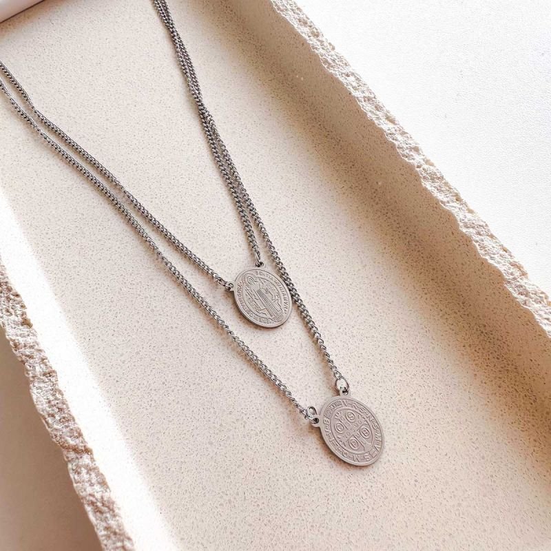 Colar Escapulário Aço Oval São Bento