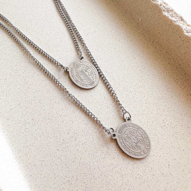 Colar Escapulário Aço Oval São Bento