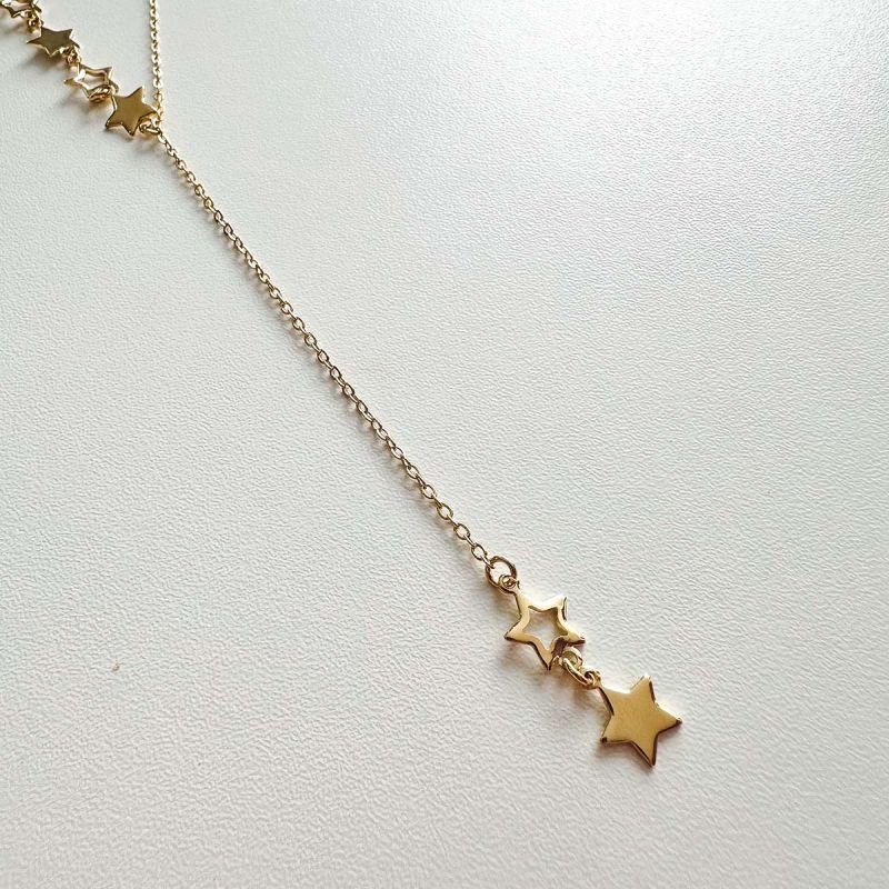 Colar Gravatinha Estrelas Vazadas Banhado a Ouro 18K