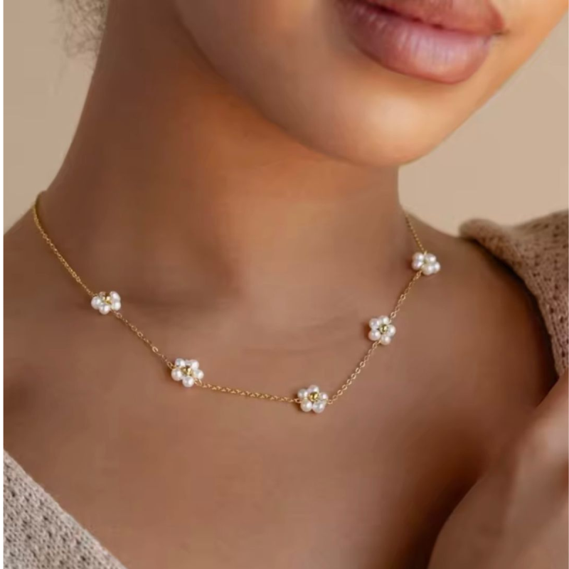 Gargantilha Aço Flor Pérolas